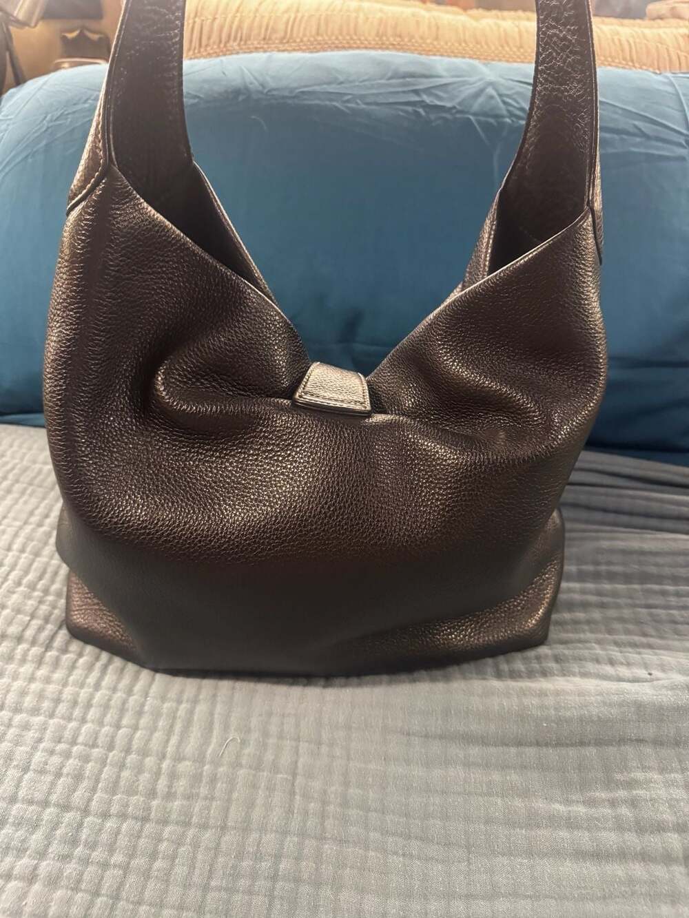 VINTAGE LEATHER DOONEY BOURKE 2L740 BL LOGO LOCK SHOULDER BAG.NEW - Picture 5 of 8